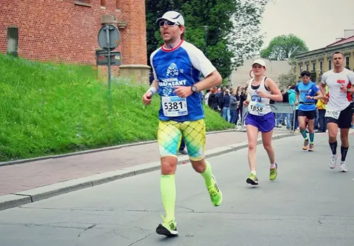 Jak przygotować się do maratonu: skuteczne strategie i plany treningowe